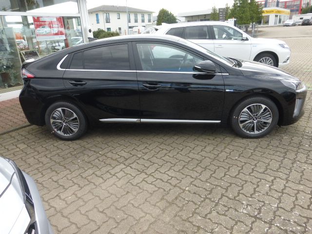 Fahrzeugabbildung Hyundai IONIQ  Premium  Hybrid (FL)