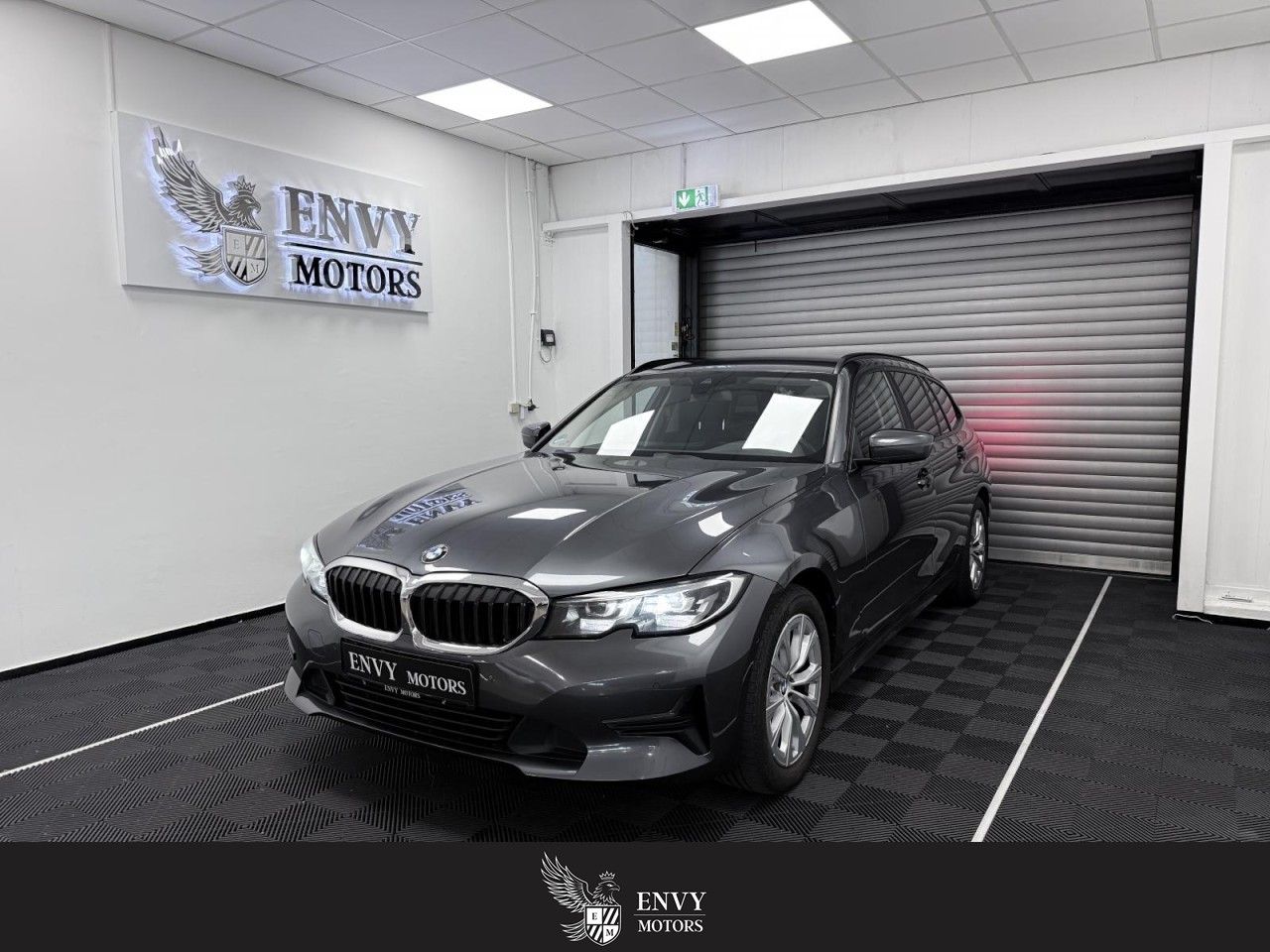 BMW 3er Touring 318 I HARMAN KARDON LED AHK KLIMA NA