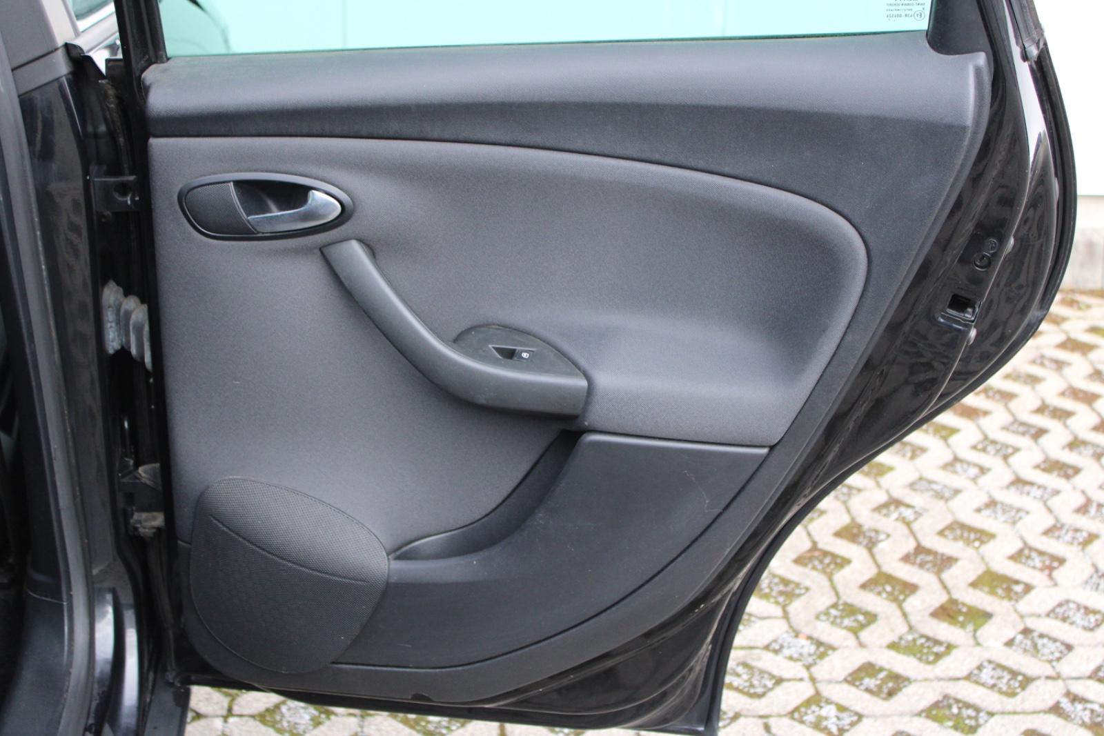 Seat Altea XL 2012 — photo 36
