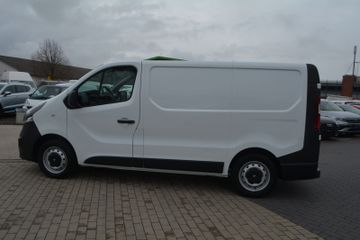 Opel Vivaro - 8