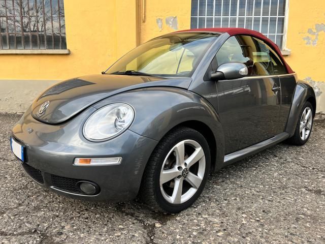 Volkswagen VOLKSWAGEN New Beetle 1.6 Cabrio CAPOTE E INTERN