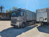 Mercedes-Benz  Actros 2551 abroll + Hufferman trailer + 2 cont