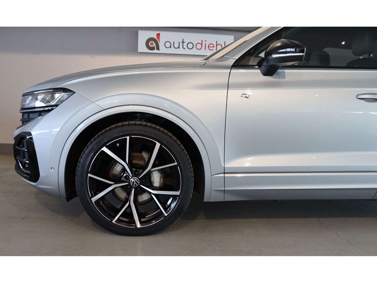 Volkswagen Touareg 3.0 TDI 4M R-Line STHZ AHK PANO foto 5