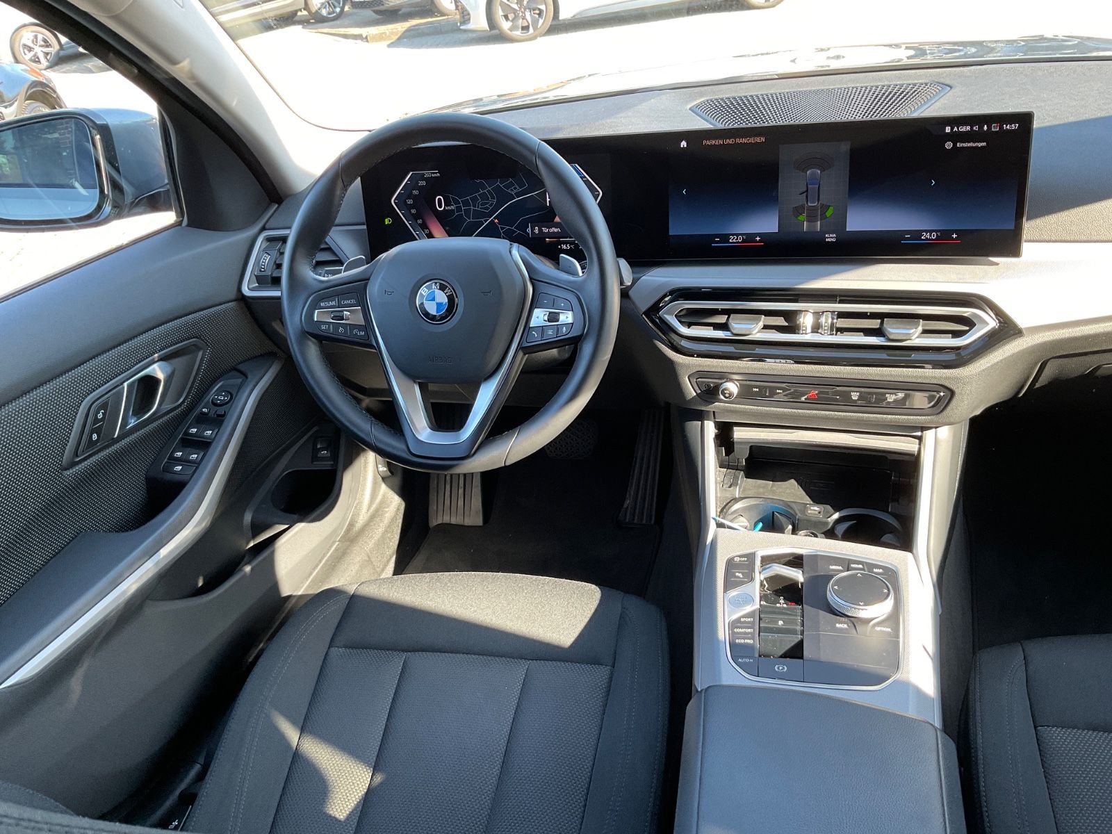 Fahrzeugabbildung BMW 320d xDrive Touring Auto,LED,Navi,CarPlay,Spur
