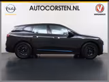 BMW iX xDrive40 327PK Executive SOH 99% AHK 4-Zone E - BMW: E32