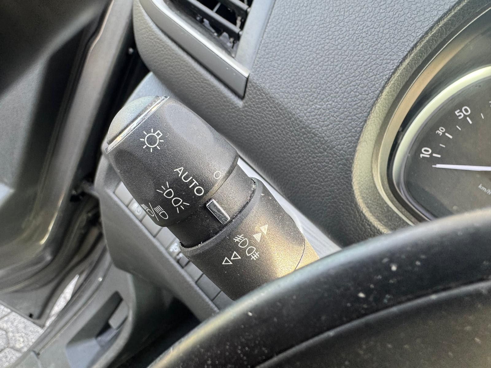 Fahrzeugabbildung Peugeot TravellerBusiness/ 1.HAND/SCHECKHEFT/ZAHNRIEMEN