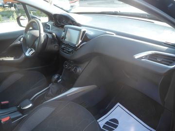 Peugeot 2008 - 12