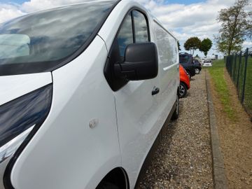Renault Trafic - 2