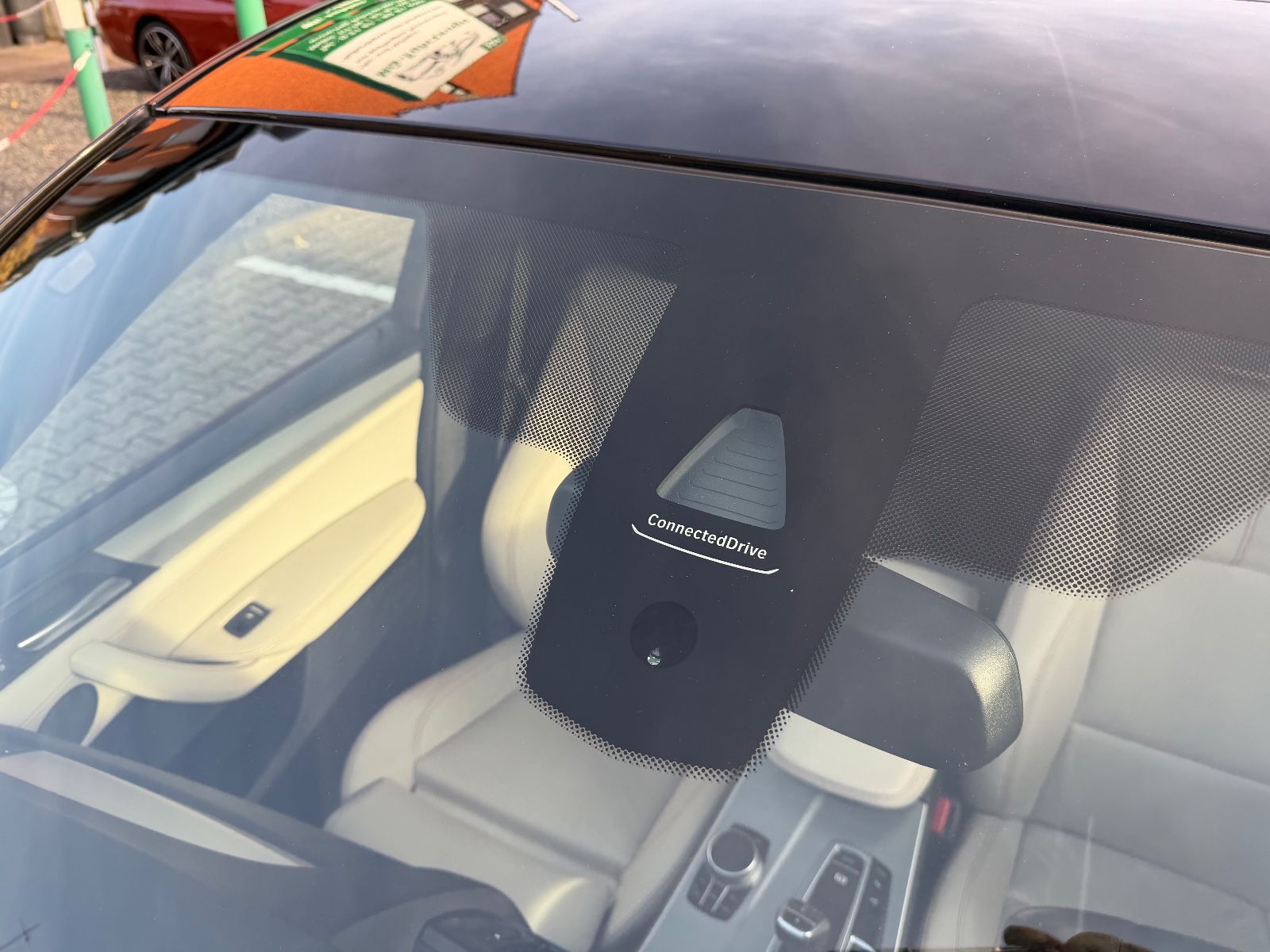 Fahrzeugabbildung BMW X4 xDrive 35 d M SPORT STANDHEIZUNG AHK SD LED