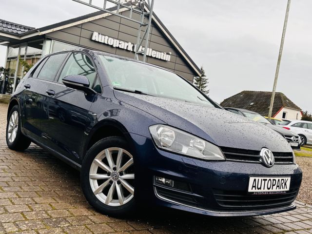Volkswagen Golf VII Lim. Lounge BMT *NAVI*SHZ*PDC*150 PS*