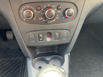 Dacia Sandero Stepway Prestige TCe 90 PS Navigationssy