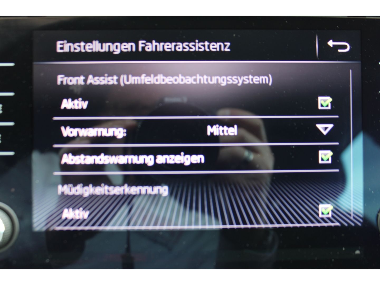 SKODA Octavia Soleil 2.0 TDI Combi LED GRA RFK SHzg AH - Image 23