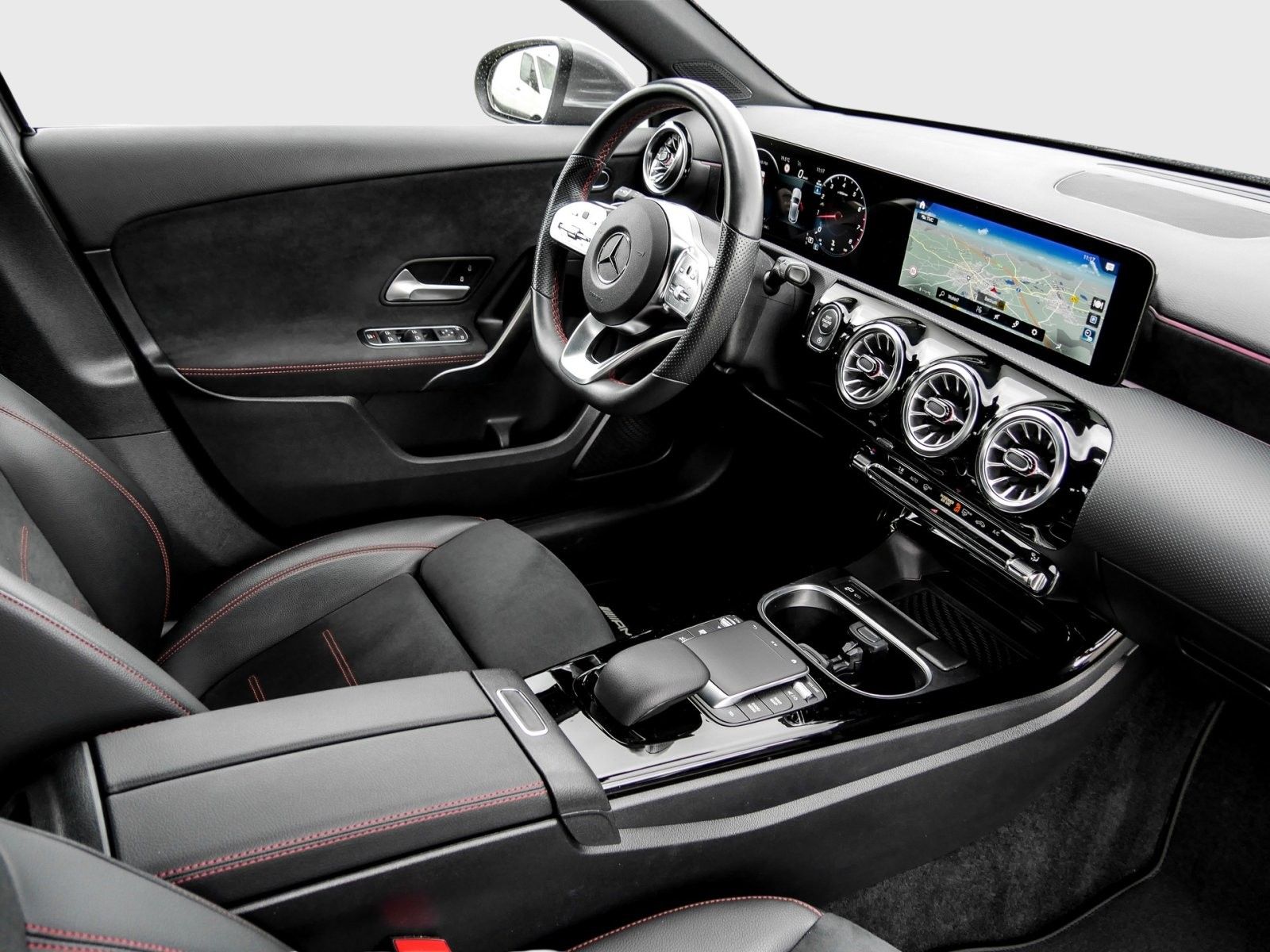 Mercedes-Benz A 180 AMG Line DCT LED Navi Climatr. Tempomat foto 3