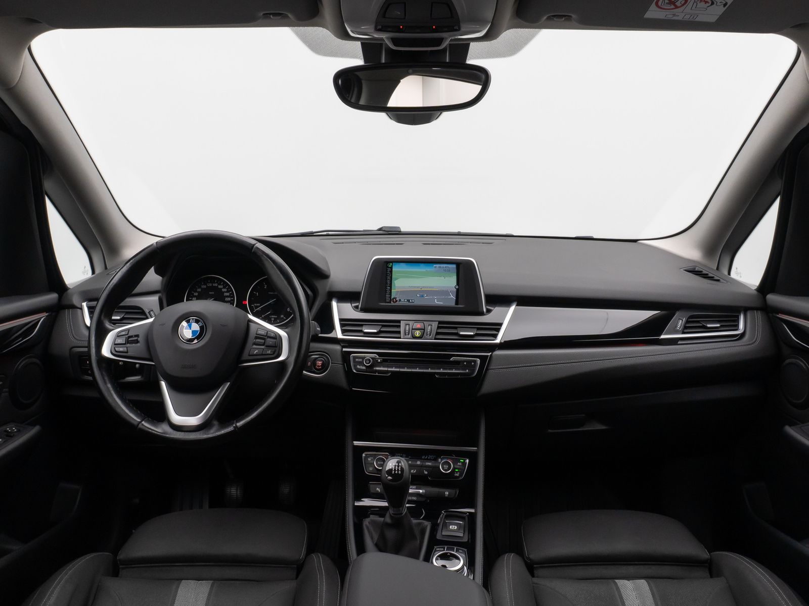 Fahrzeugabbildung BMW 218 Gran Tourer SportLine Parkassist Navi AHK