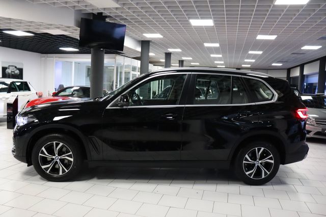Fahrzeugabbildung BMW X5 xDrive 30 d NAVI W-LAN ACC LED LASER 360° HUD