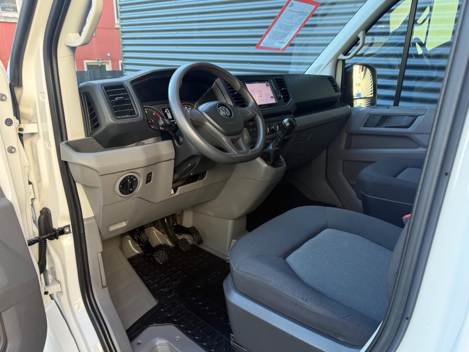 Volkswagen Crafter Kasten 30 mittellang*T-NAVI*R.KAM*AHK*, миниатюра 4