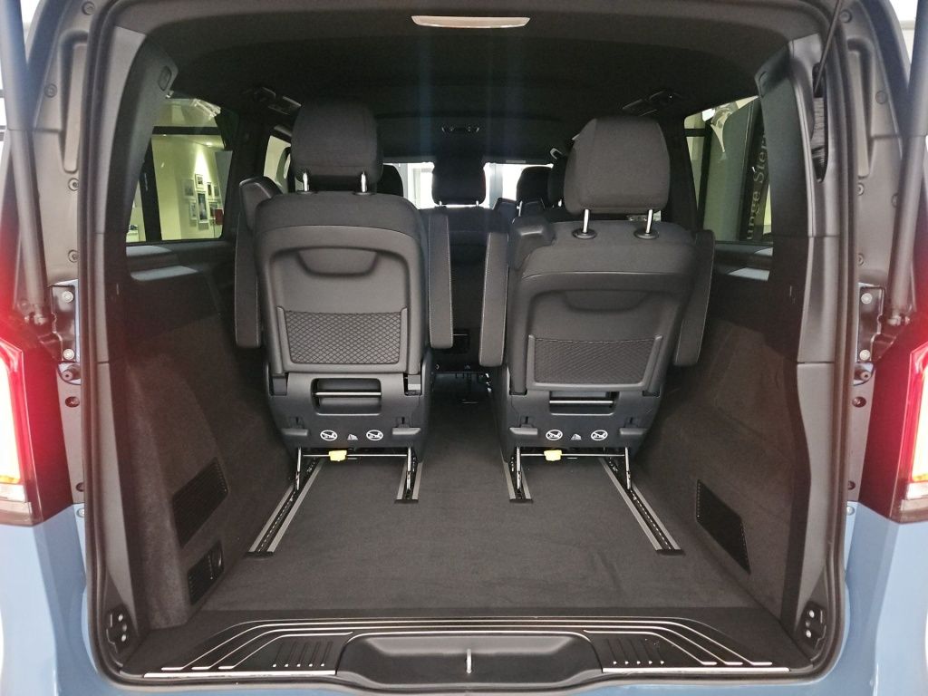 Fahrzeugabbildung Mercedes-Benz V 300 d STYLE Lang ACC AHK AUT Akustikglas Kam.