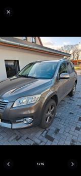 Toyota RAV 4 2,2-l-D-CAT 4x4 Life Automatik Life - Toyota RAV 4: D Cat