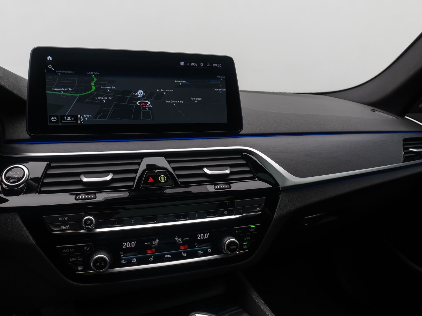 Fahrzeugabbildung BMW 540d xD M Sport Individual DAB AHK HUD H/K 20"