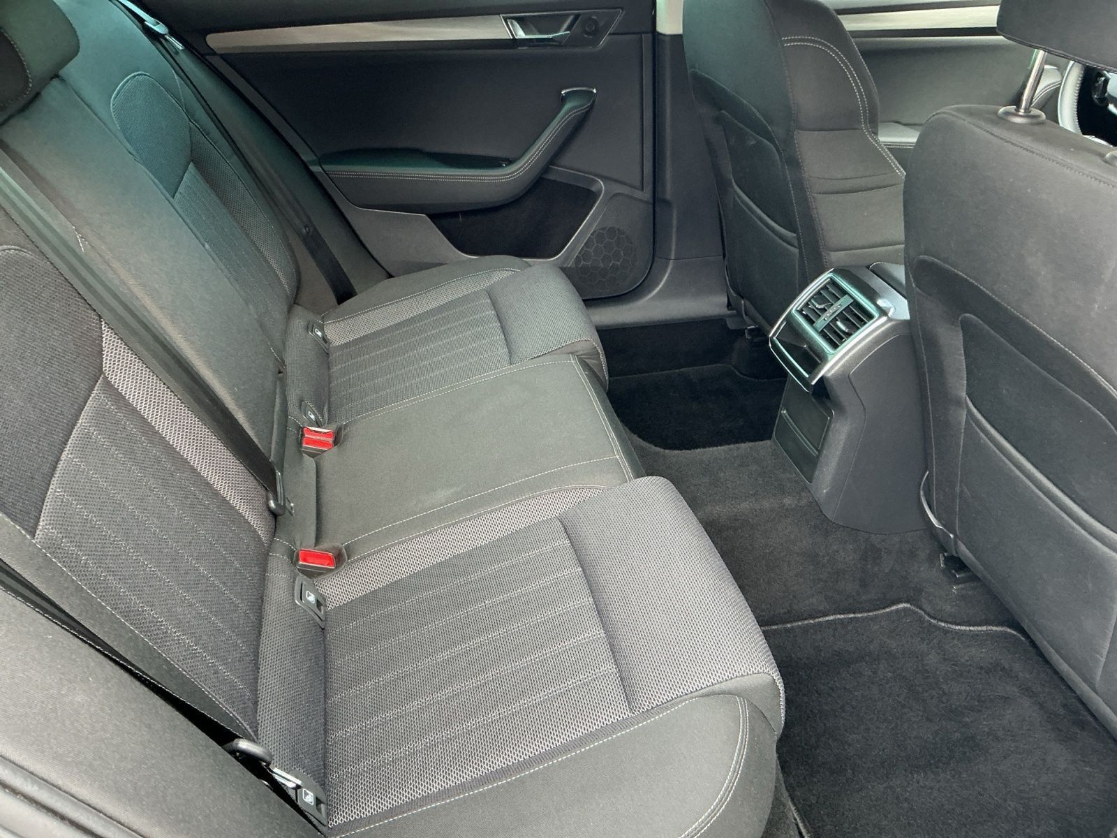 Skoda Superb - Bild 16