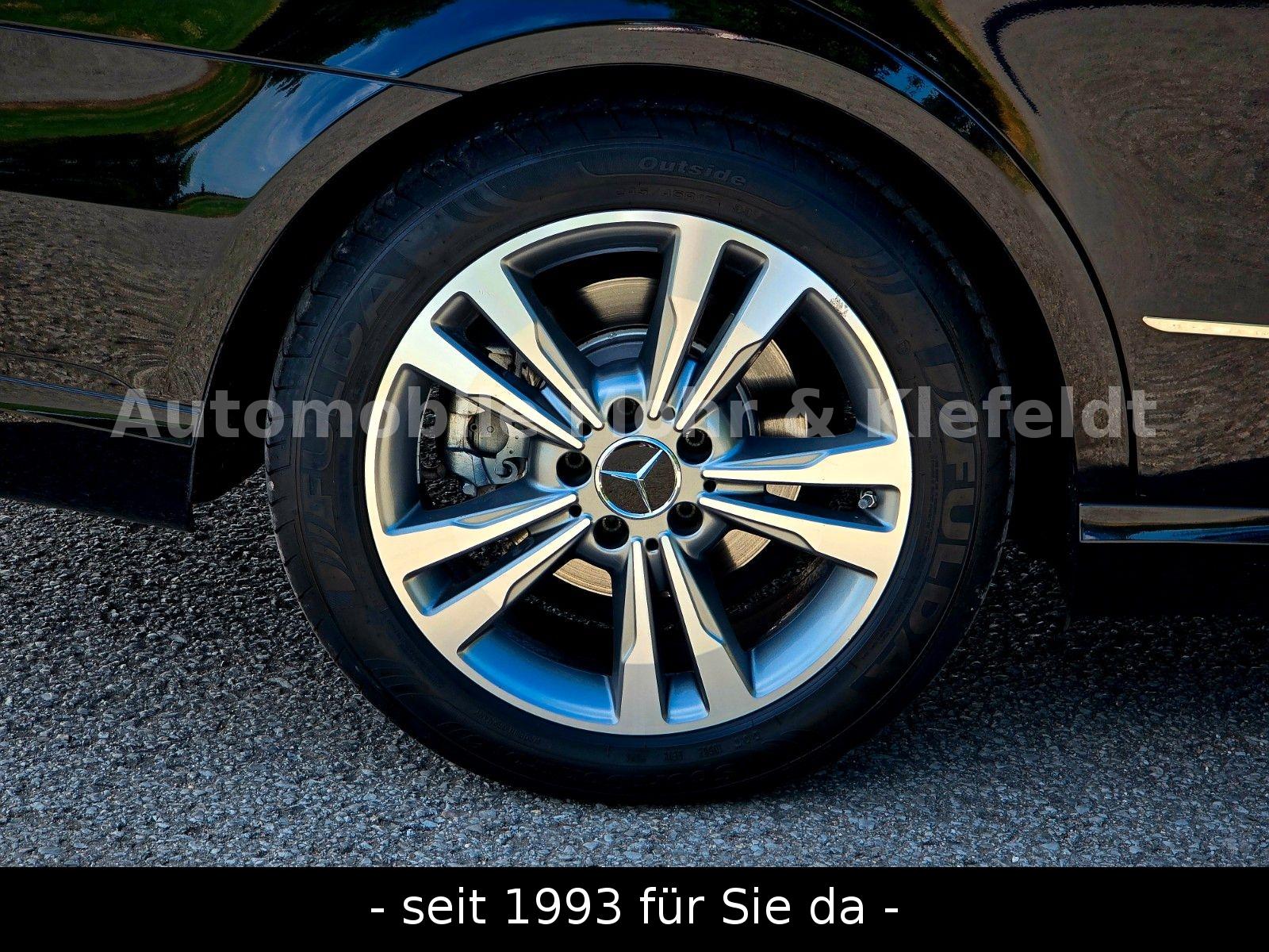 Mercedes-Benz E 220 T BlueTec BlueEfficiency Edition 9G-TRONIC