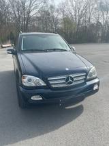 Mercedes-Benz ML 270 CDI Inspiration Inspiration - Mercedes-Benz ML 270: Cdi Inspiration