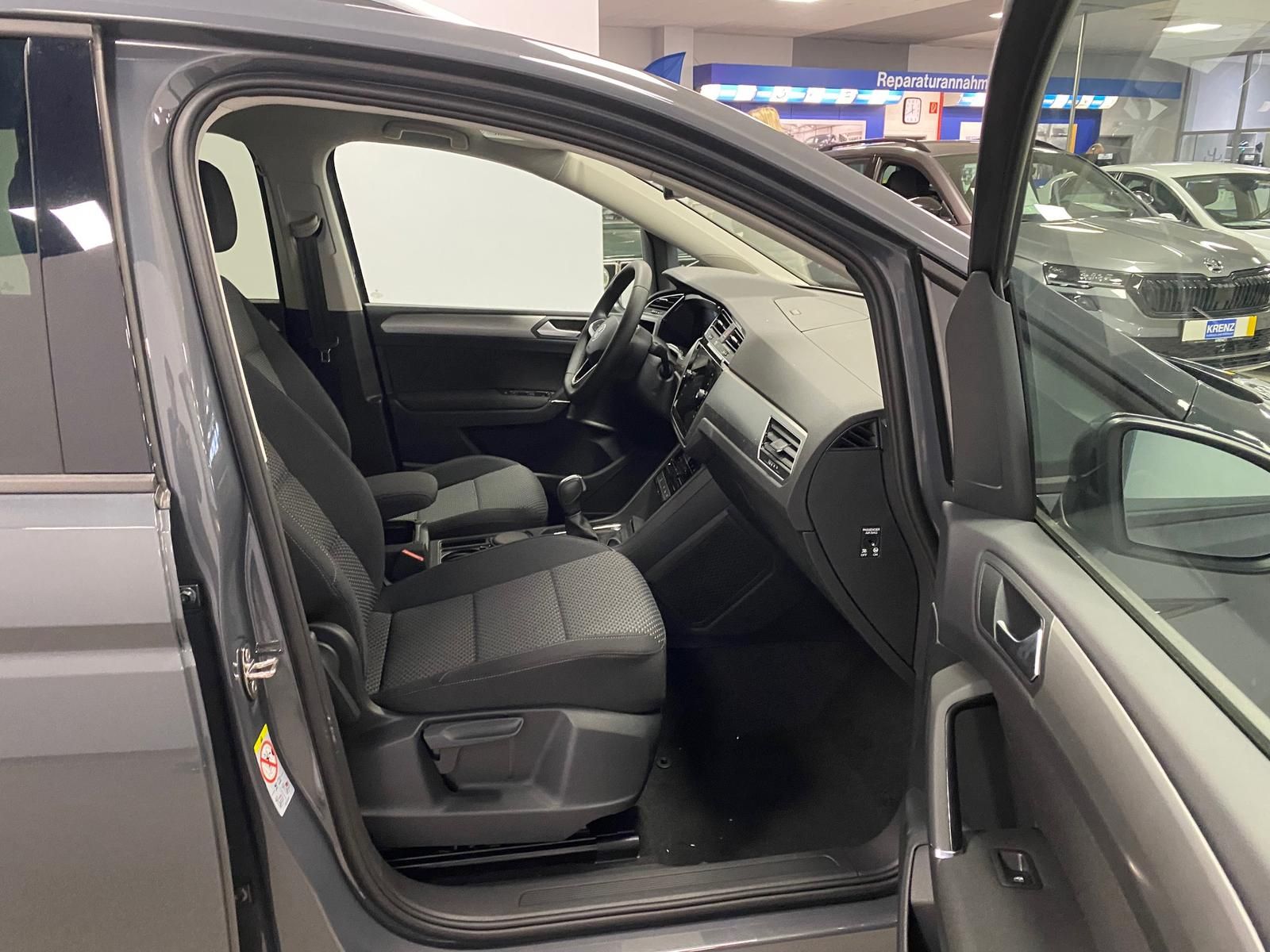 Fahrzeugabbildung Volkswagen Touran 1.5 TSI R-Line COMFORTLINE DSG+ACC+AHK