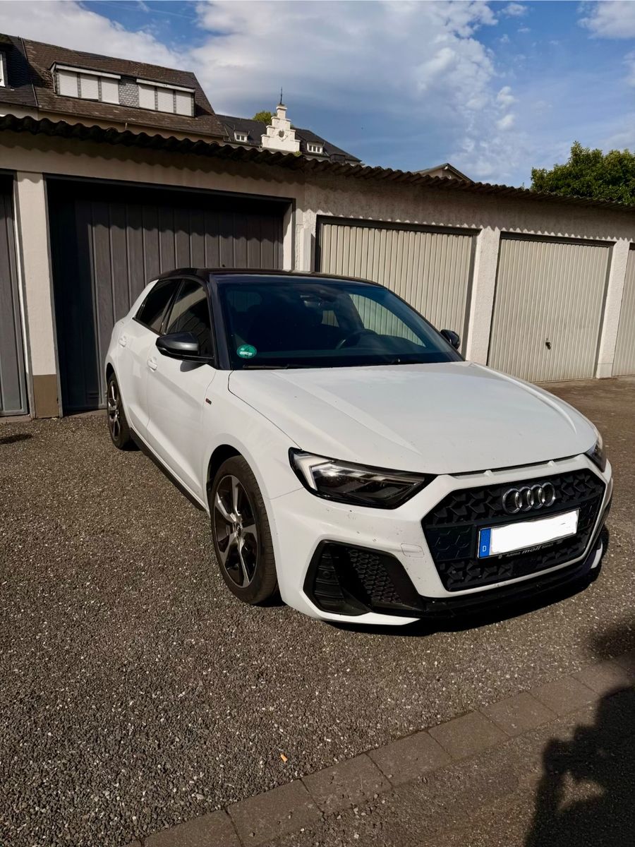 AUDI A1 40 TFSI Sportback  S tronic S line