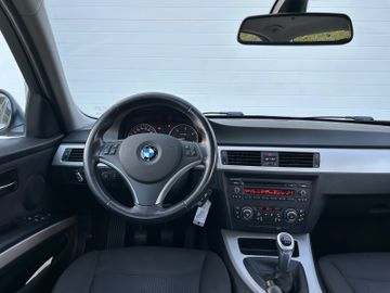 BMW 318 - 11