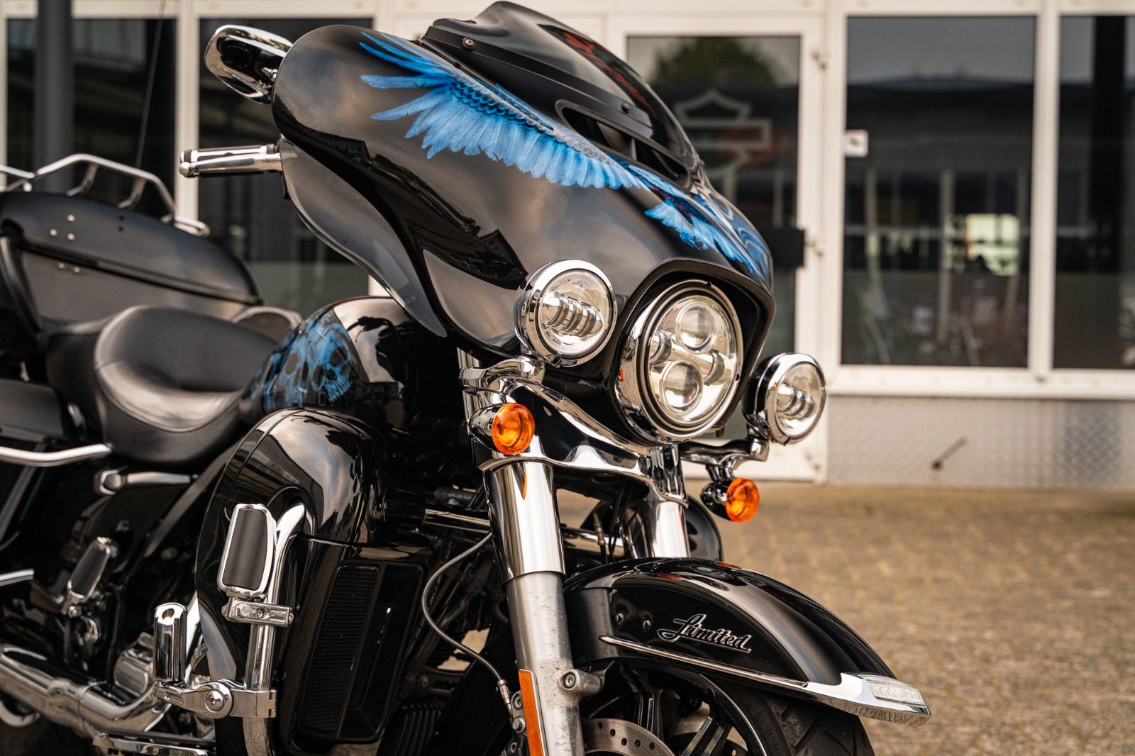 Fahrzeugabbildung Harley-Davidson FLHTK E-Glide Ultra Limited - Jekill -