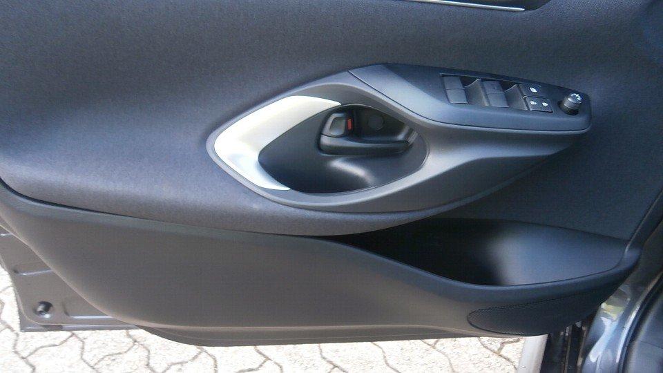 Mazda 2 Hybrid 5HB 1.5L VVT-i 116 PS e-CVT FWD CENTRE-