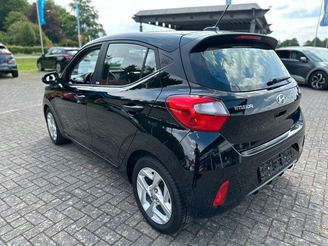 Fahrzeugabbildung Hyundai i10 Trend