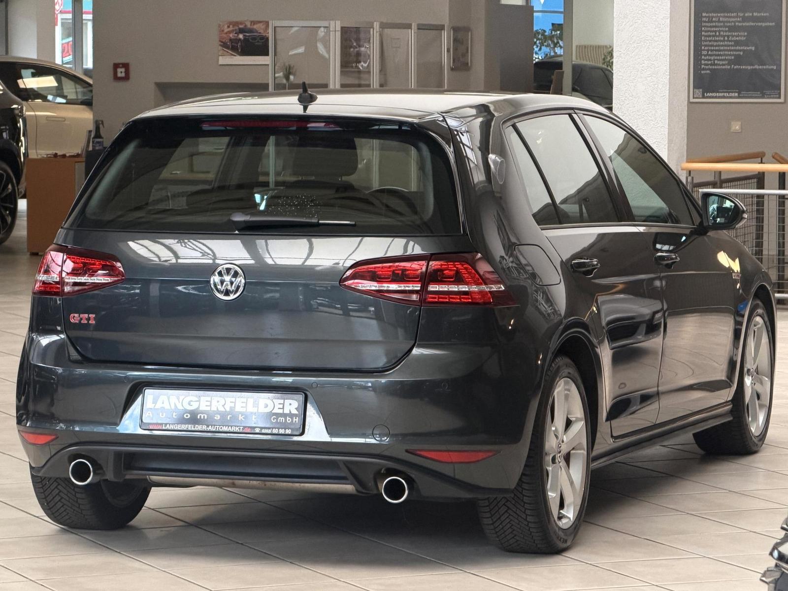 Volkswagen Golf 2.0 GTI Performance 1.HAND|KAMERA|SCHECKHFT