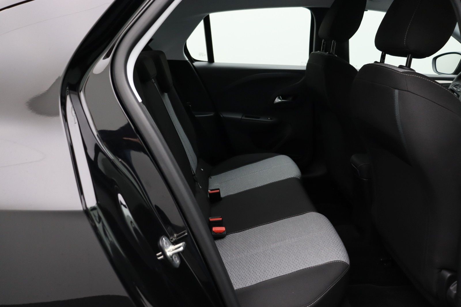 Fahrzeugabbildung Opel Corsa 1.2 F Basis