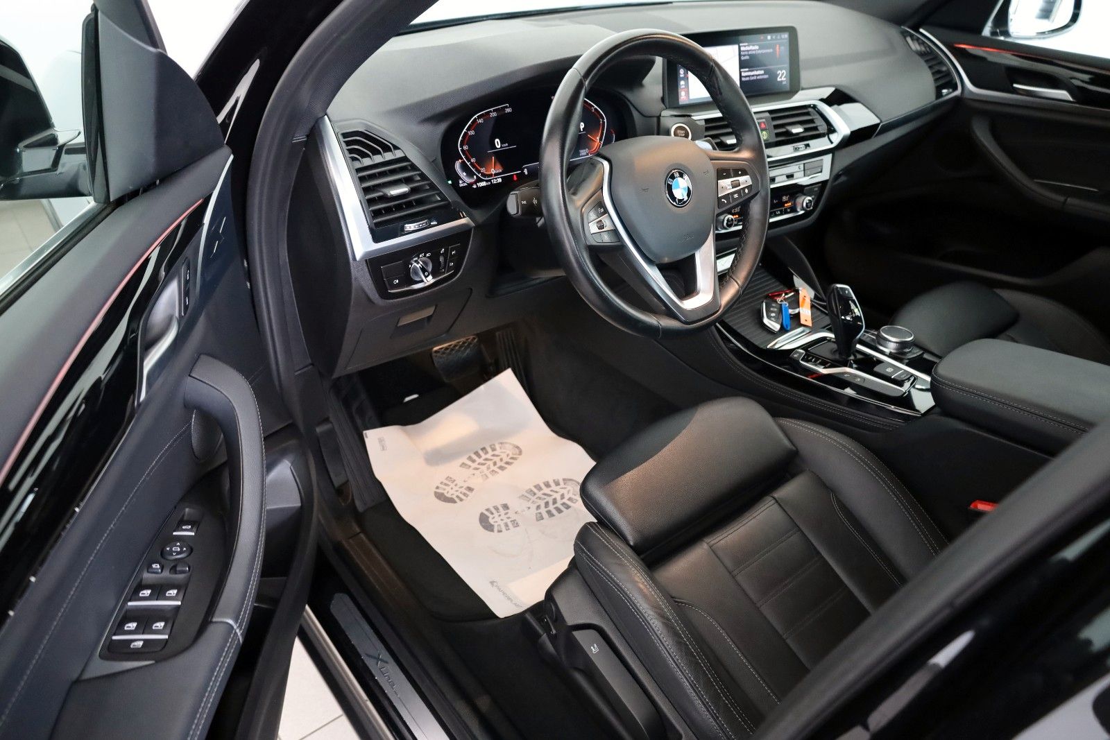 Fahrzeugabbildung BMW X4 xDrive 20 d xLine,Leder,Navi,LED,SH,Kamera