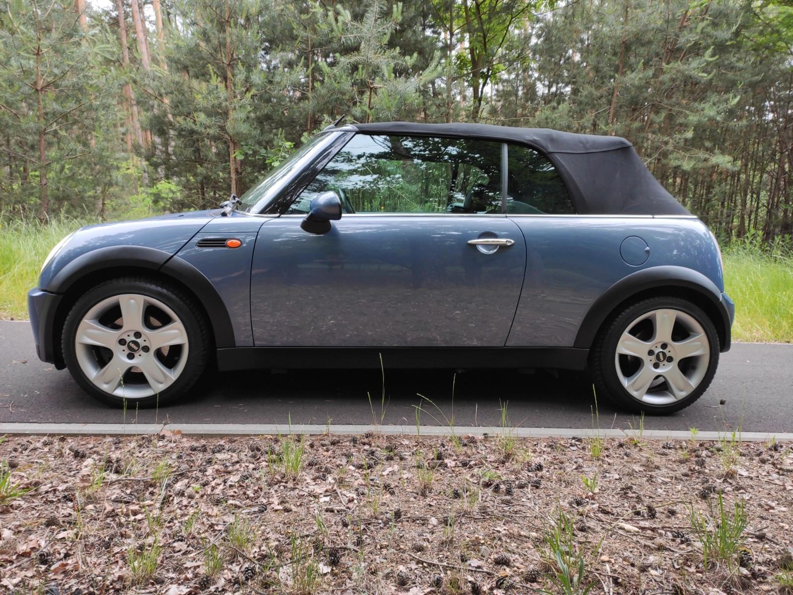 MINI Cooper Cabrio