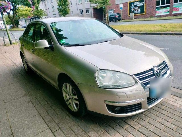 Volkswagen VW Jetta 2.0 TDI ,140 PS Limousine