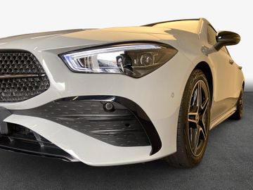 Mercedes CLA 180 Shooting Brake - 6
