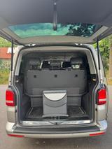 Volkswagen T5 Multivan Highline AT Motor 9000KM - VW T5 Multivan Gebrauchtwagen in Hamburg