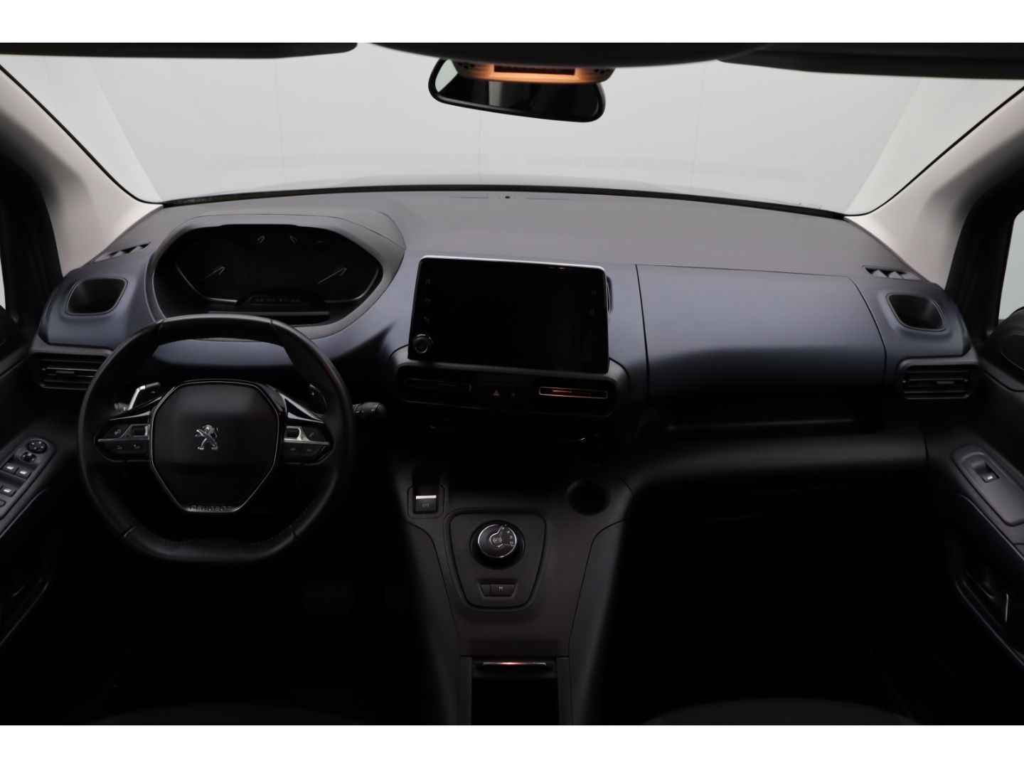 Fahrzeugabbildung Peugeot Rifter 1.2 Pure Tech Allure Pack L1 AUTOMATIK
