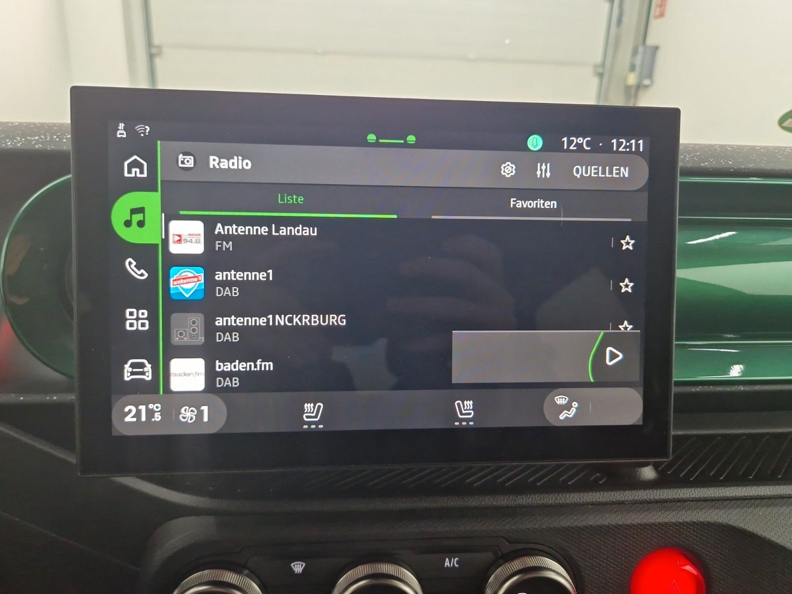 RENAULT Twingo E-TECH Techno 80 Urban Range 18-Zoll – Bild 21