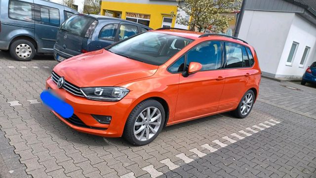 Volkswagen Golf Sportsvan 1,4 TSI Vierzyli...