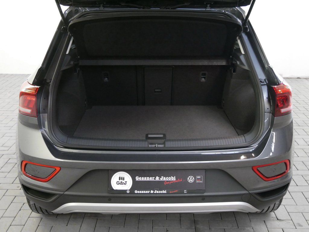 Fahrzeugabbildung Volkswagen T-Roc Move 2.0 TDI DSG AHK RFK App-Connect
