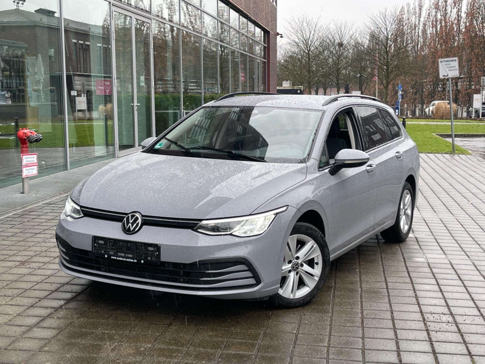 Volkswagen Golf VIII Variant Life 2.0TDI CARPLAY/RFK/
