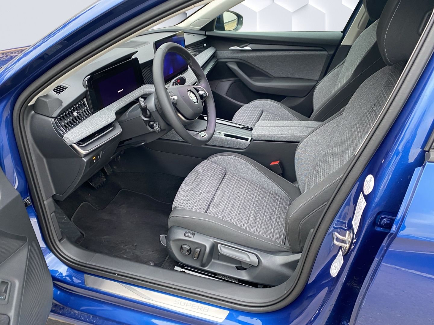 Superb Combi 2.0 TDI 142 kW 4x4 Selection 7 Gang