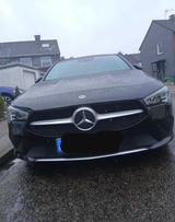 Mercedes-Benz 220 CLA shooting brake  - Mercedes-Benz 220 in Duisburg