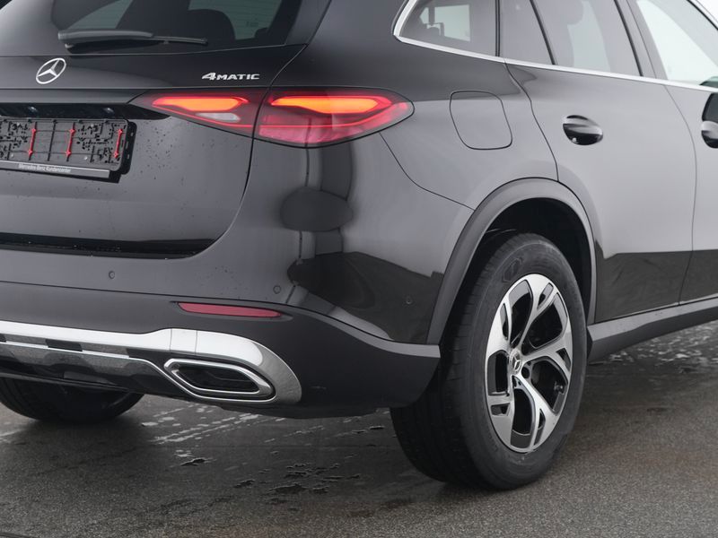 Fahrzeugabbildung Mercedes-Benz GLC 300 de 4M Avantgarde AHK+FahrassPak+AdvSound