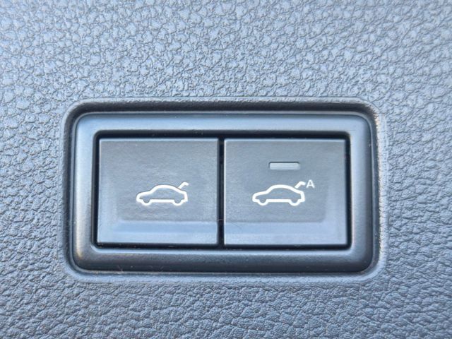 Volkswagen Passat Variant R-Line*4Mot*LED-Matri*Standh*DSG*