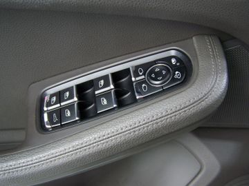 Porsche Macan - 7