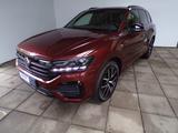 Volkswagen TOUAREG 3.0 TDI DSG R-LINE 4MOTION STANDHZG - : Allradantrieb, Geländewagen